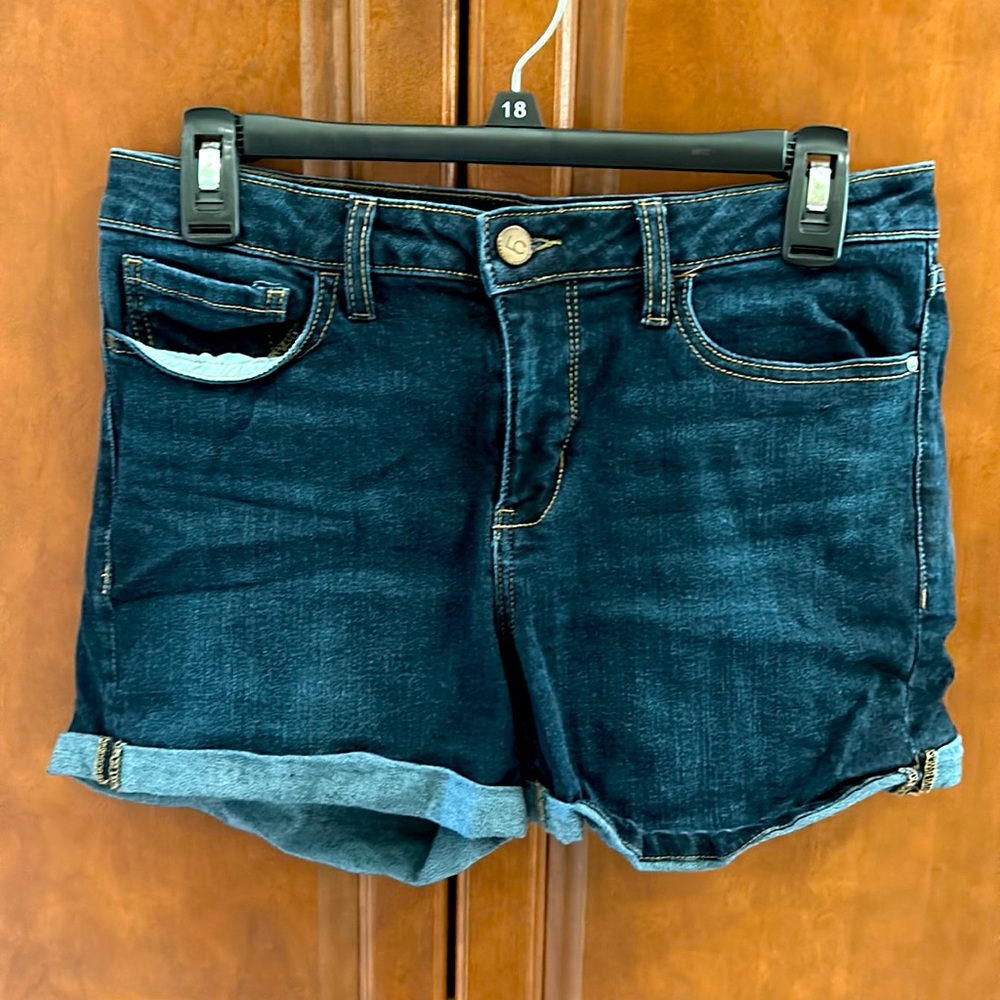 Lauren Conrad Short